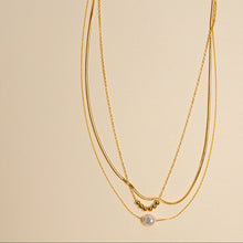 Load image into Gallery viewer, Maré Crew Necklace Set of 3