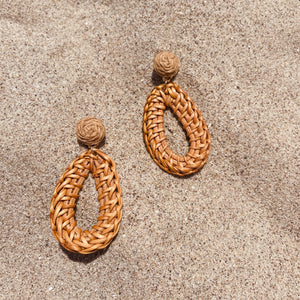 Carpinteria Woven Drop Stud