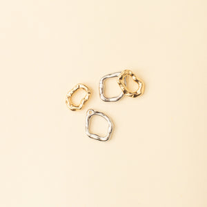 Maine Hinge Stud
