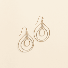 Load image into Gallery viewer, Carmel Stone Drop Hoop