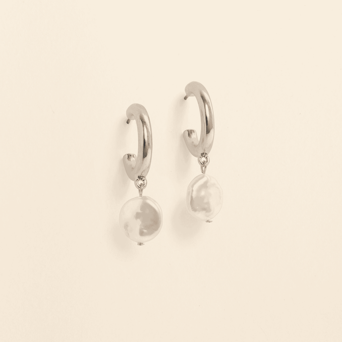 Manhatten Pearl Drop Huggie