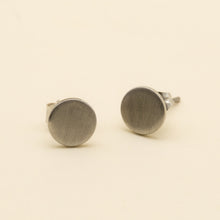 Load image into Gallery viewer, Carpinteria Brushed Coin Stud