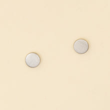 Load image into Gallery viewer, Carpinteria Brushed Coin Stud